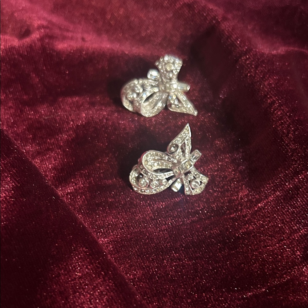 Elegant Silver-tone Rhinestone  Earrings